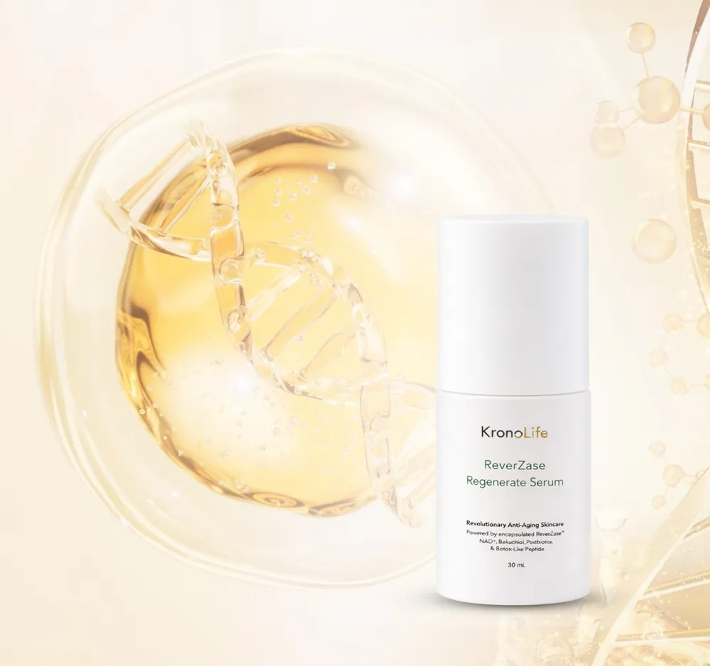 ReverZase Regenerate Serum ขวดสีขาว บนพื้นหลังโทนทองกับเกลียว DNA